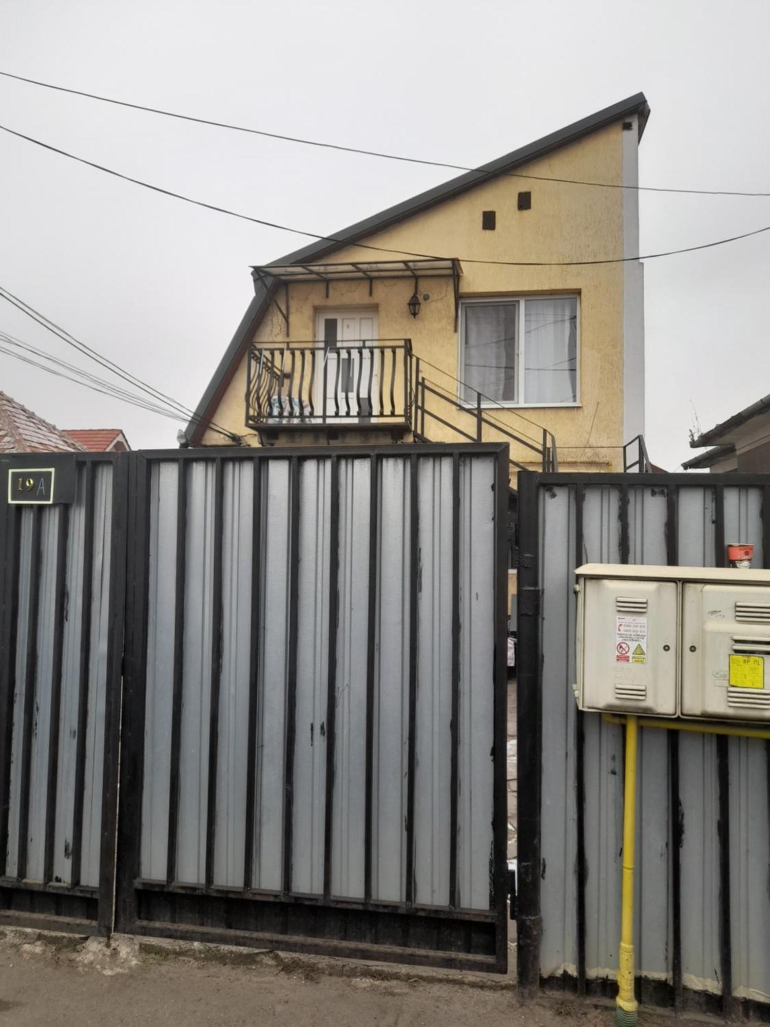 Апартаменты Garsoniera Sic Zona Terapia Zona Linistita La Casa Cu Parcare Клуж-Напока Экстерьер фото